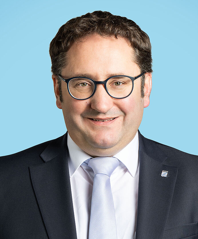 TOBIAS GOTTHARDT TOBIAS GOTTHARDT